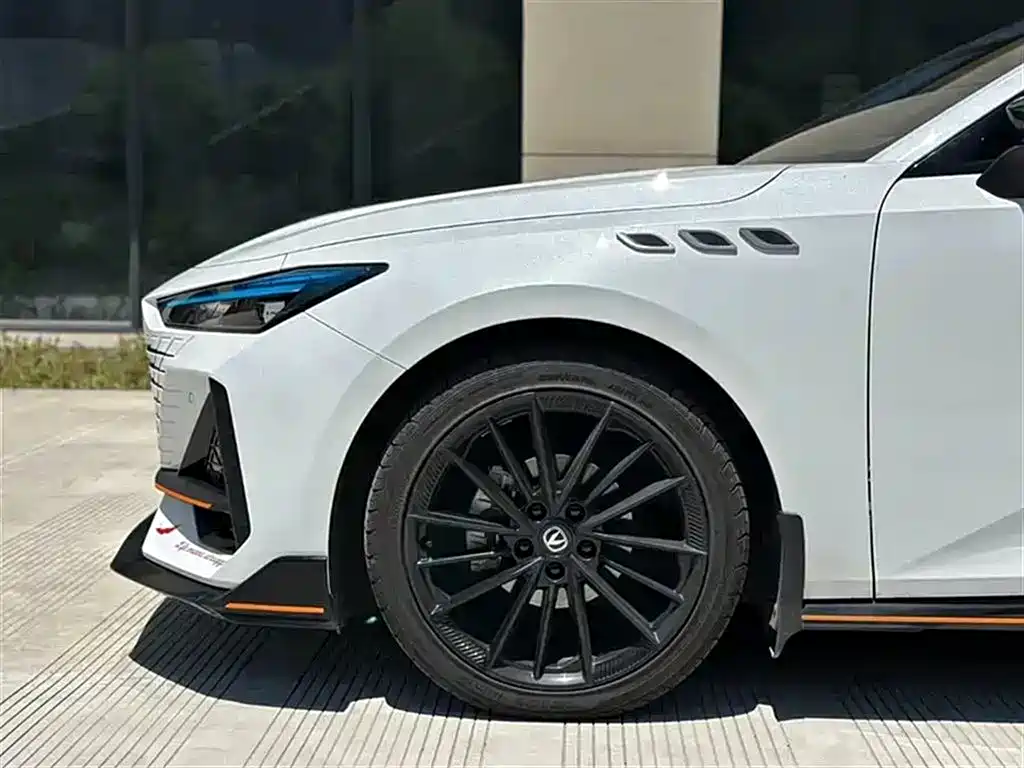 Changan UNI-V 2022 1.5T