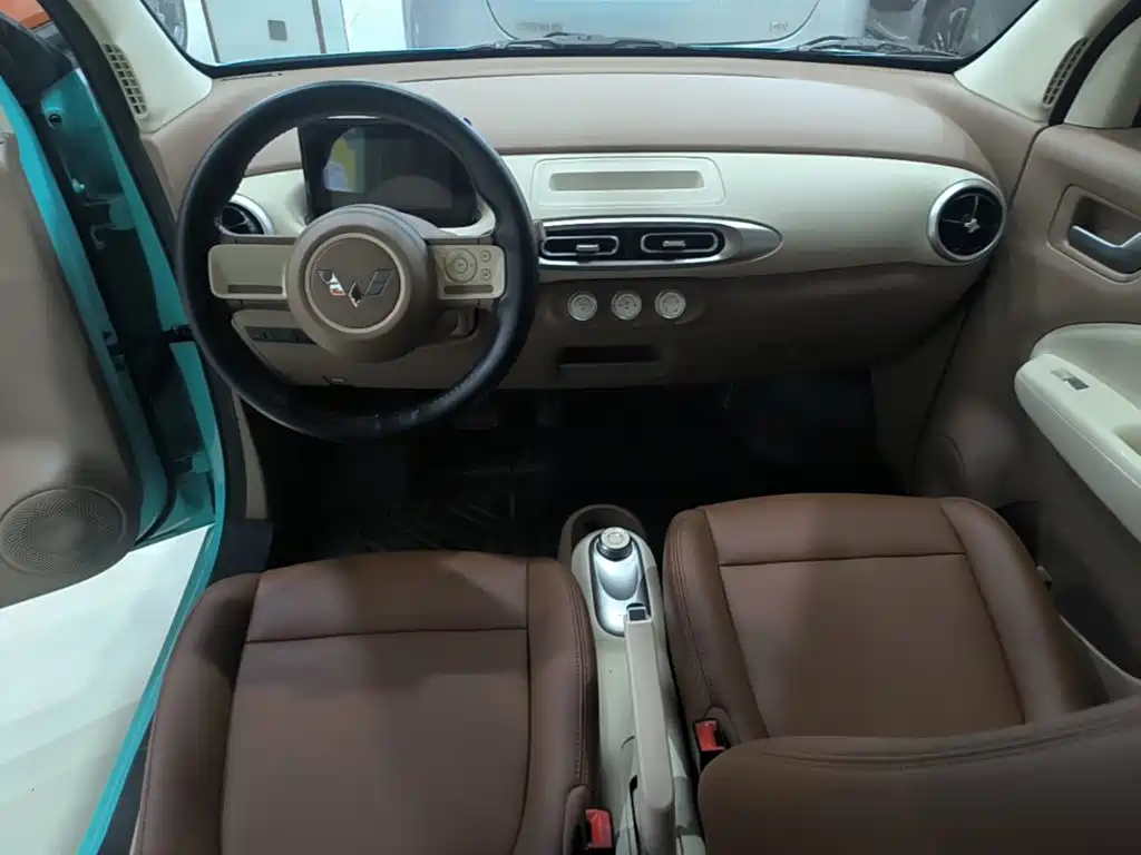 Wuling MINIEV — миниатюра 10