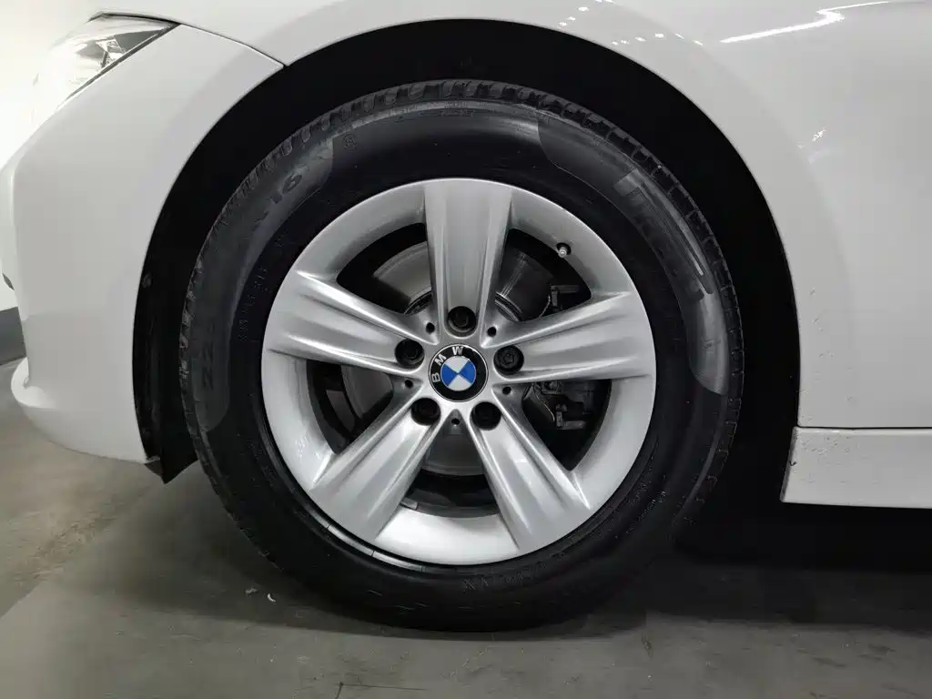 BMW 3 Series — миниатюра 17