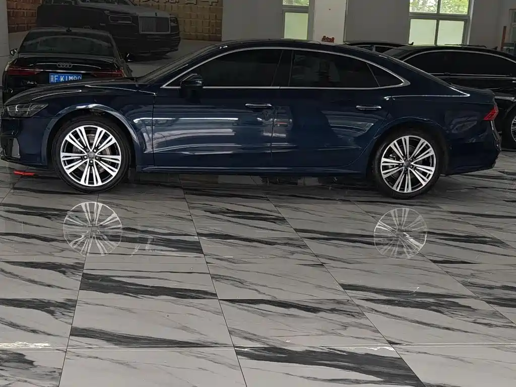 Audi A7L 45 TFSI Luxury Type, фото 3