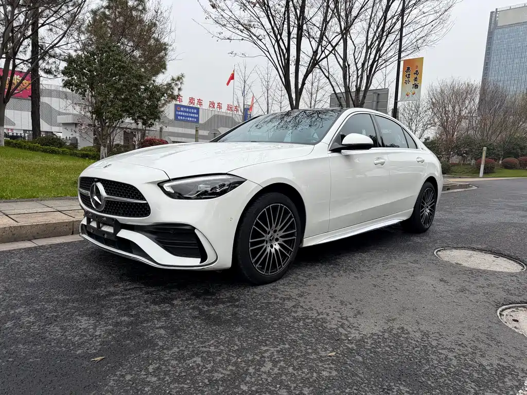 Mercedes-Benz C-Class 2022