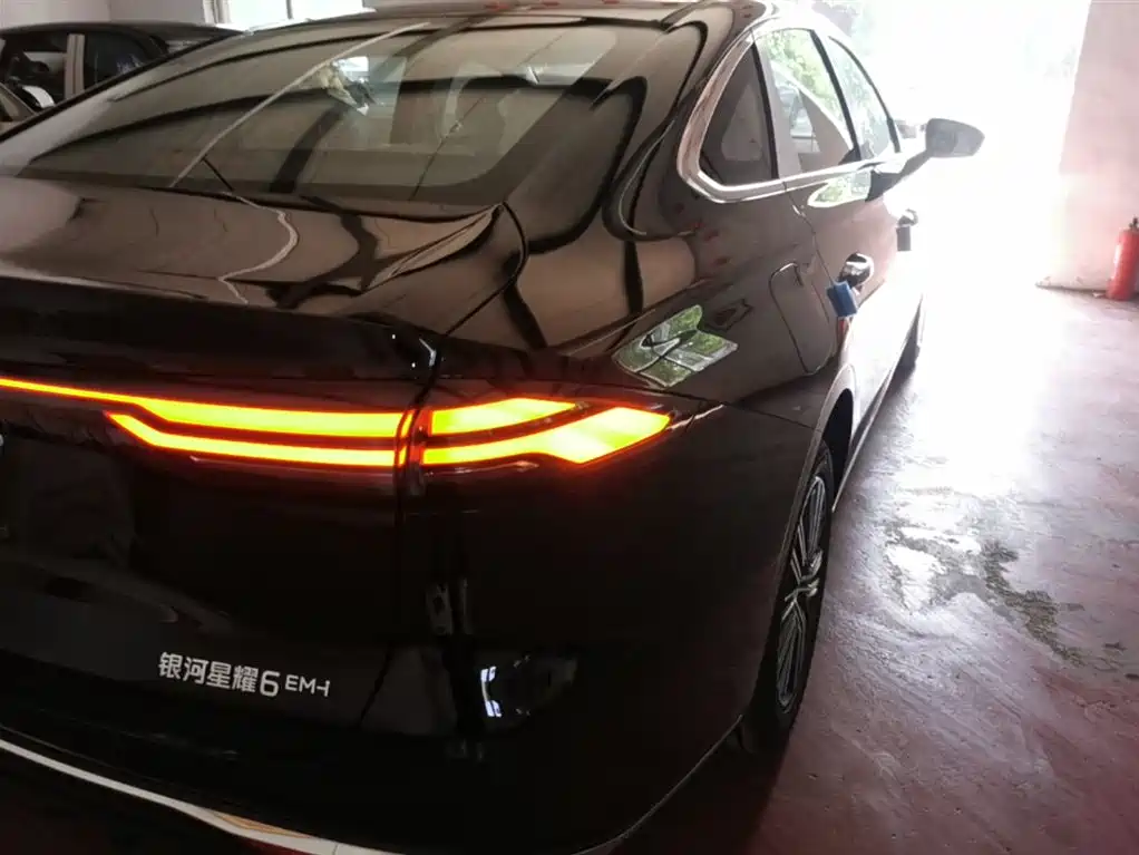 Geely Galaxy Galaxy 6 6 2026 125km +