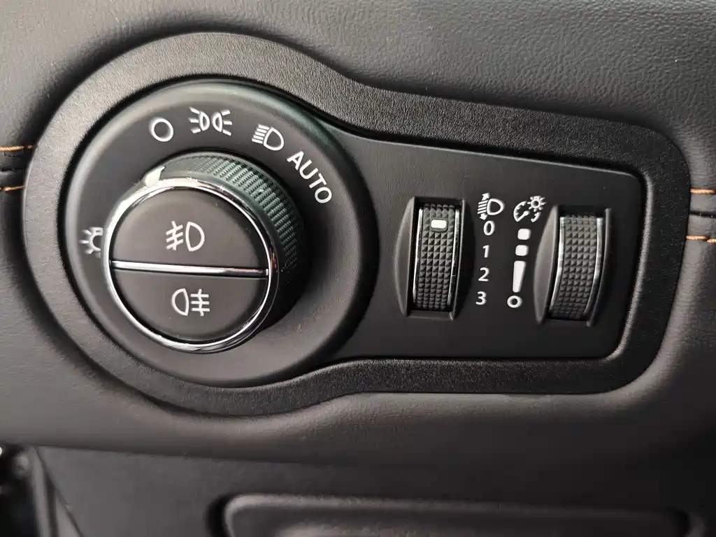 JEEP GRAND COMMANDER