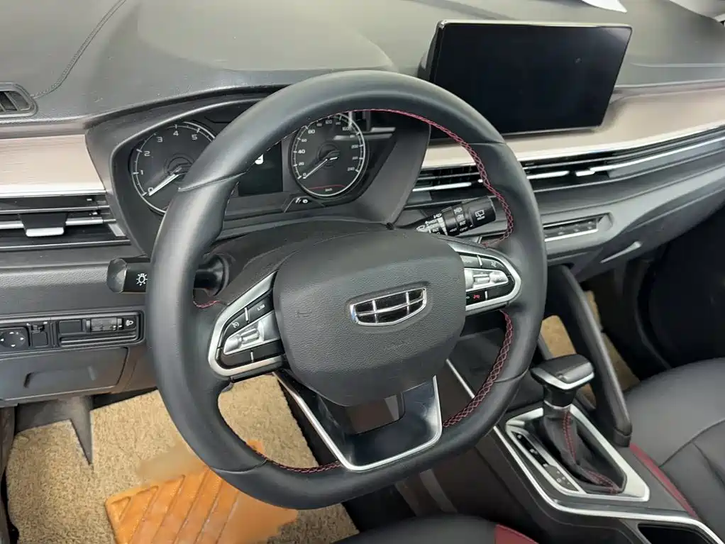 Geely Vision X3 — миниатюра 14