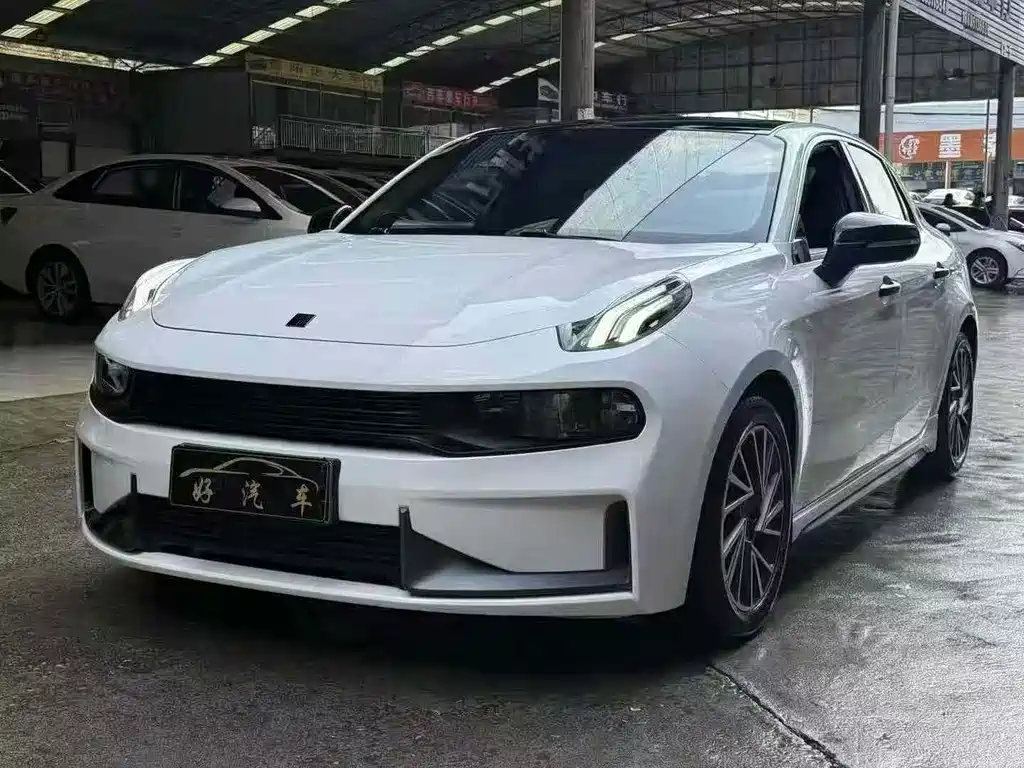 Lynk & Co 03 2022