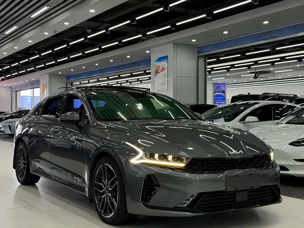 Kia K5 — миниатюра 3