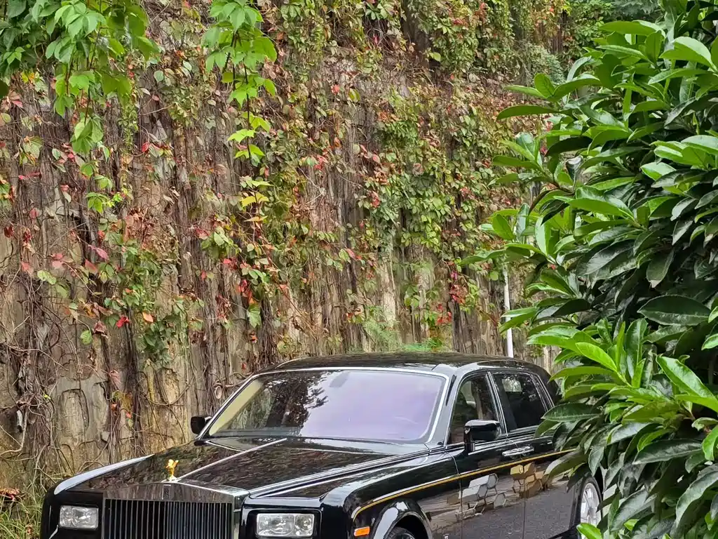 Rolls-Royce Phantom — миниатюра 3