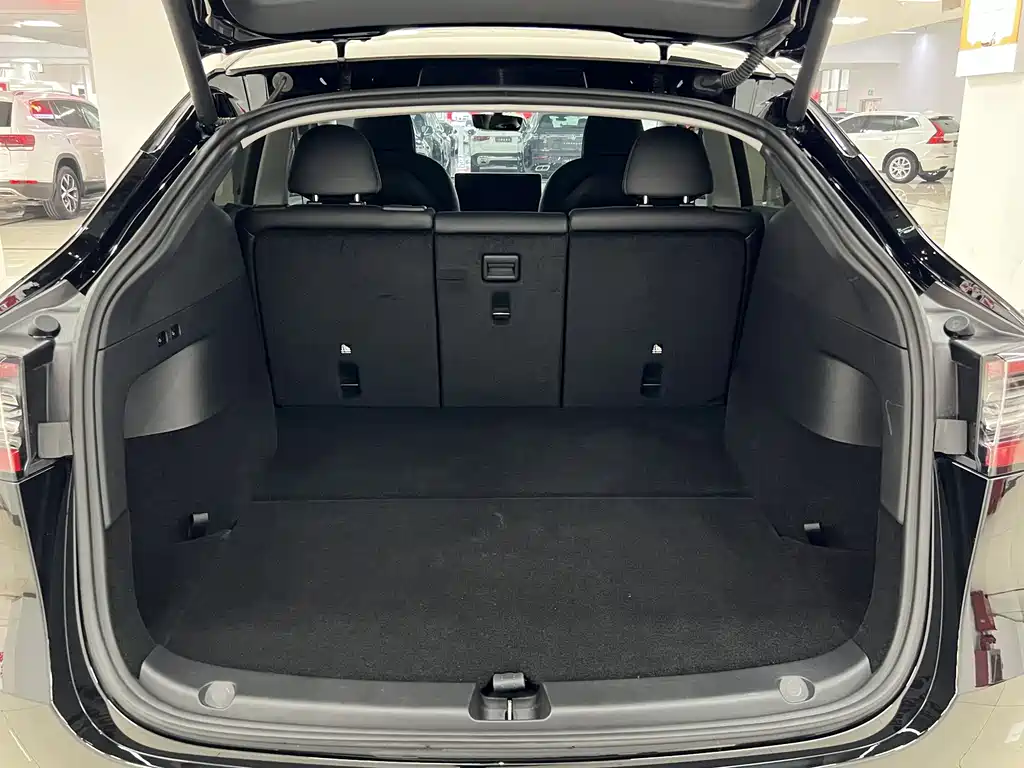 Tesla Model Y — фотографии объявления, Фото 16