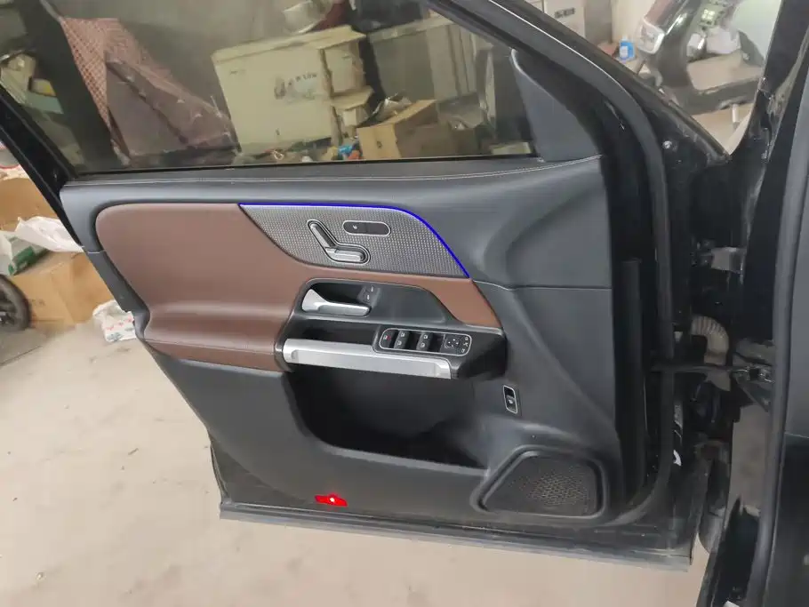 Mercedes-Benz GLB — миниатюра 7