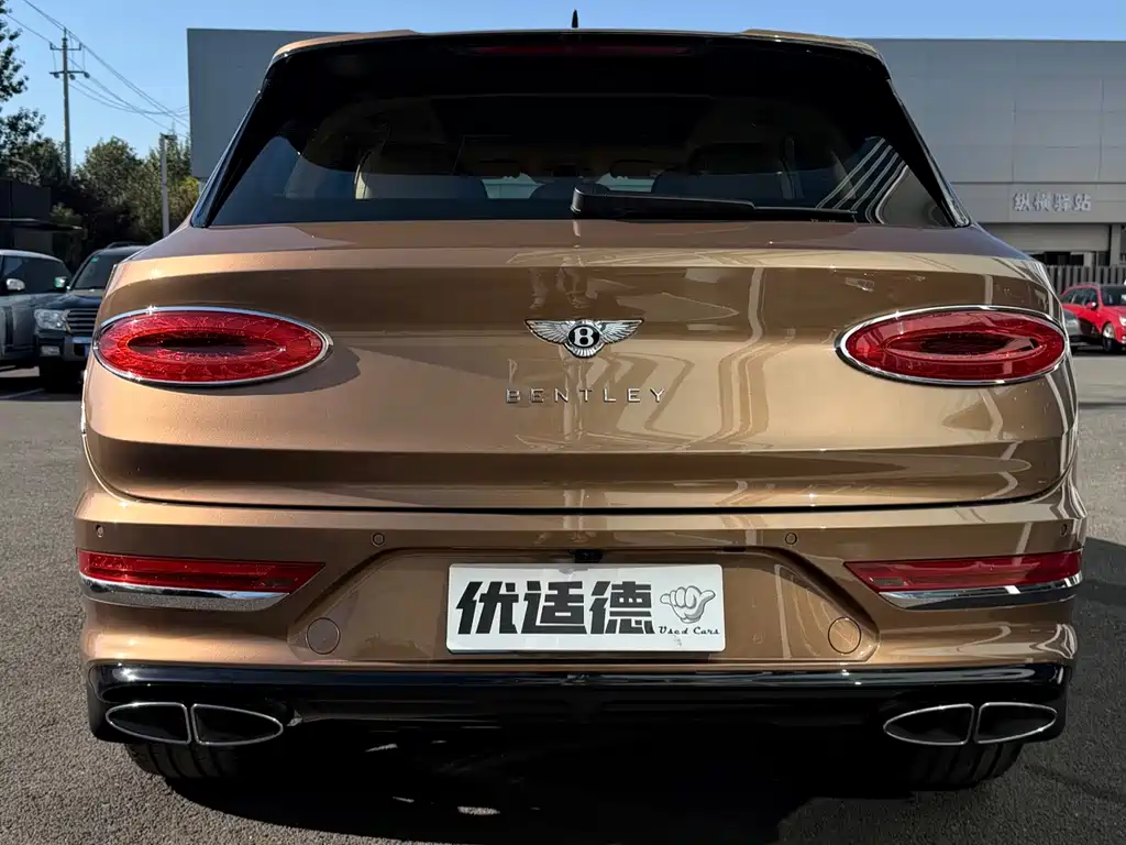 Bentley Bentayga — миниатюра 12