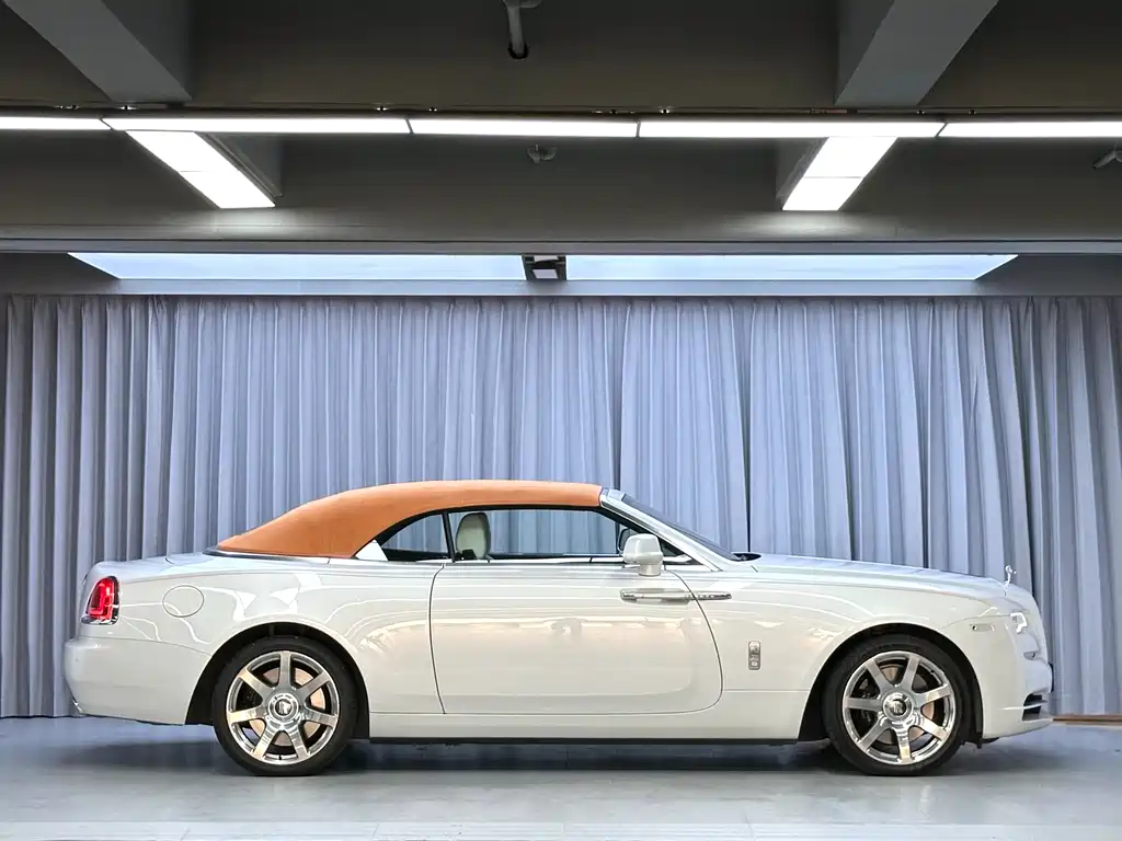 Rolls-Royce Dawn — миниатюра 12