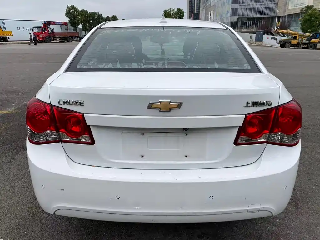 Chevrolet Cruze — миниатюра 11
