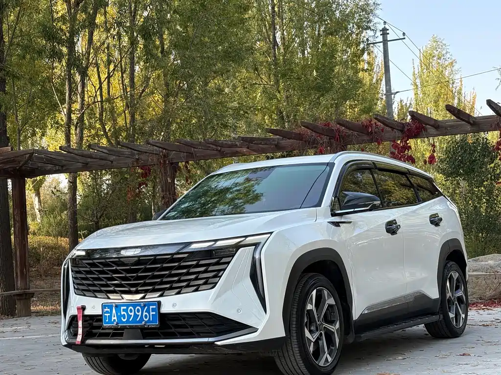 Geely Atlas L 2023 — фото 3