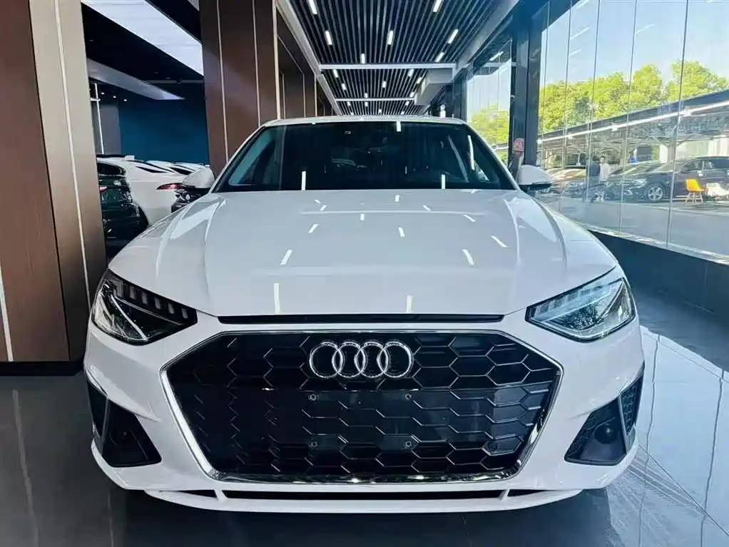 Audi A4L 2020 40 TFSI Fashion