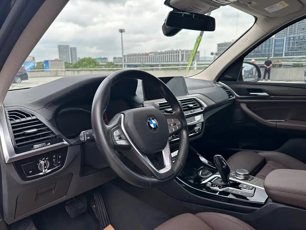 BMW X3 — миниатюра 12
