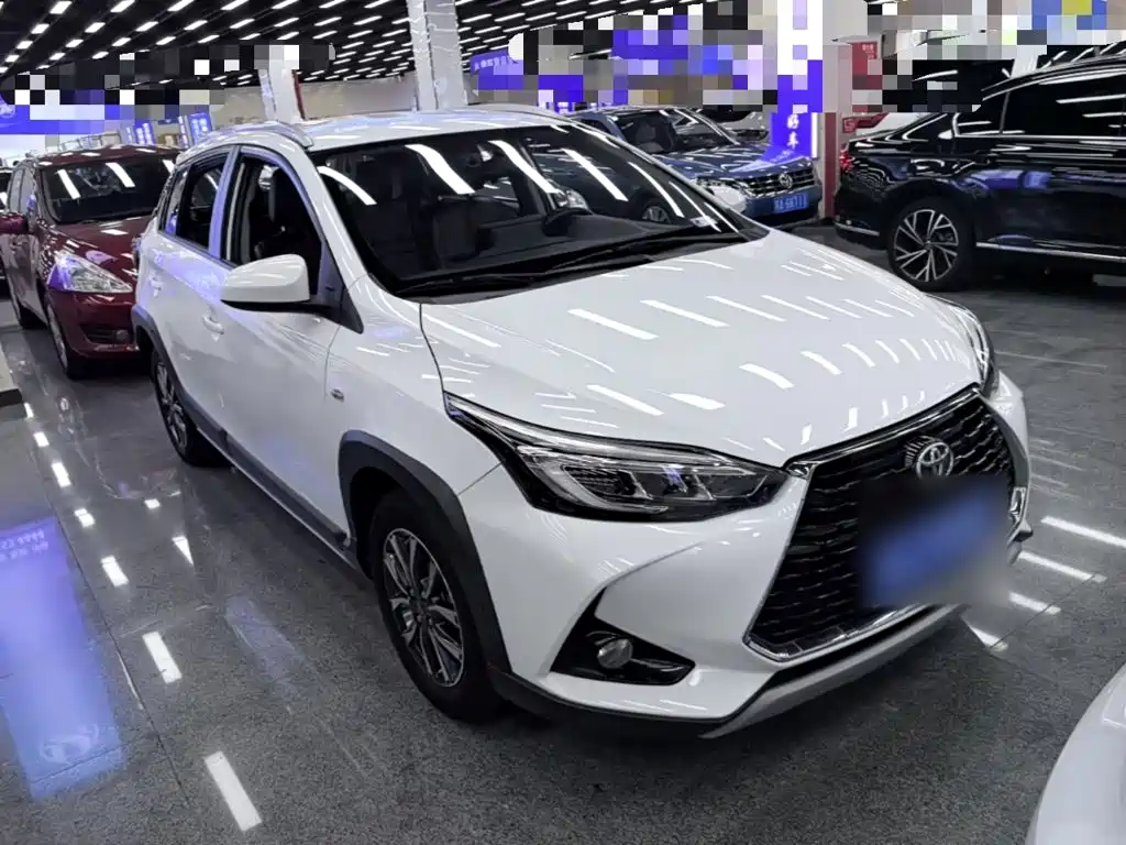 Toyota Yaris L — миниатюра 4