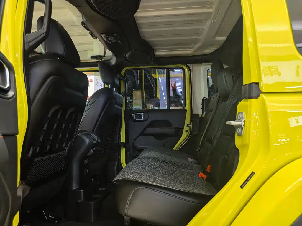 Jeep Wrangler — миниатюра 11