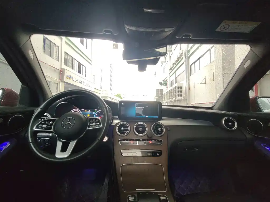 Mercedes-Benz GLC — миниатюра 10