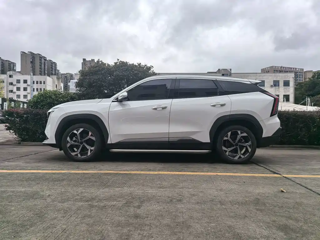Geely Boyue L — миниатюра 3