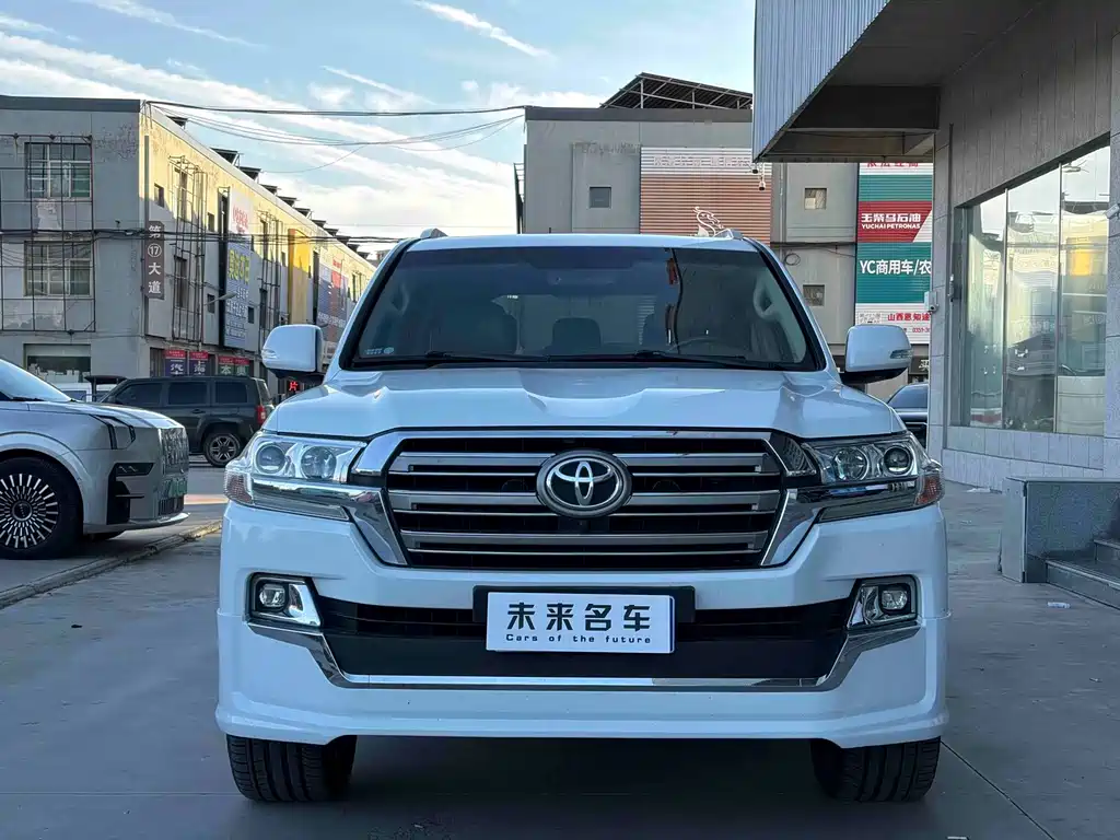 Toyota Land Cruiser — миниатюра 2