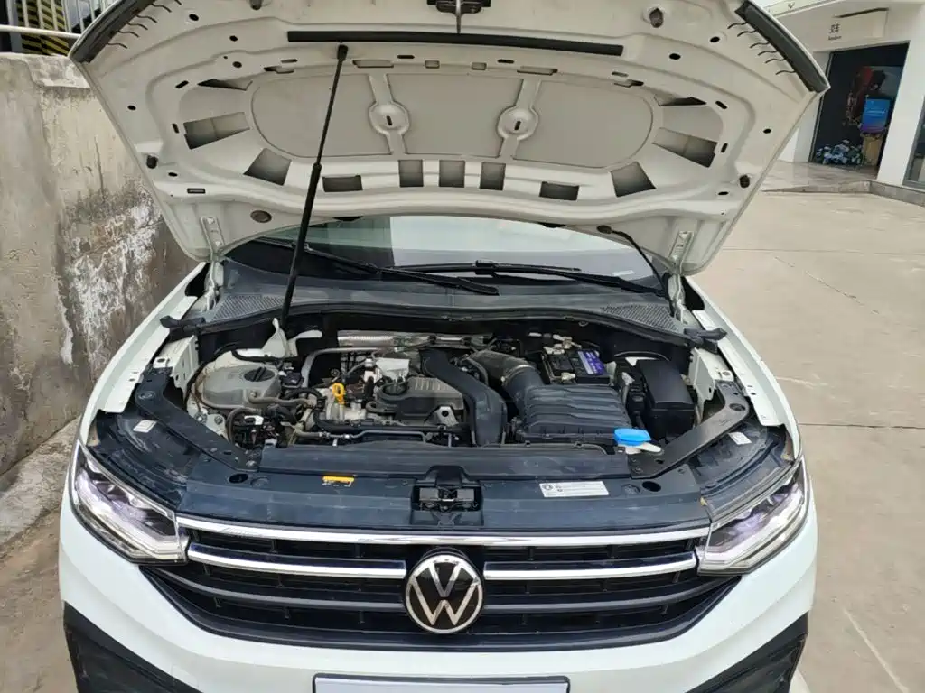 Volkswagen Tiguan L — миниатюра 20