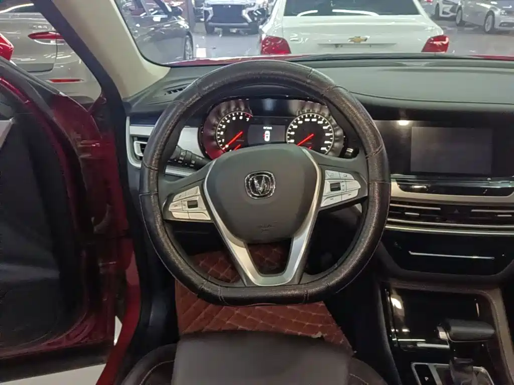 Changan CS35PLUS — миниатюра 11
