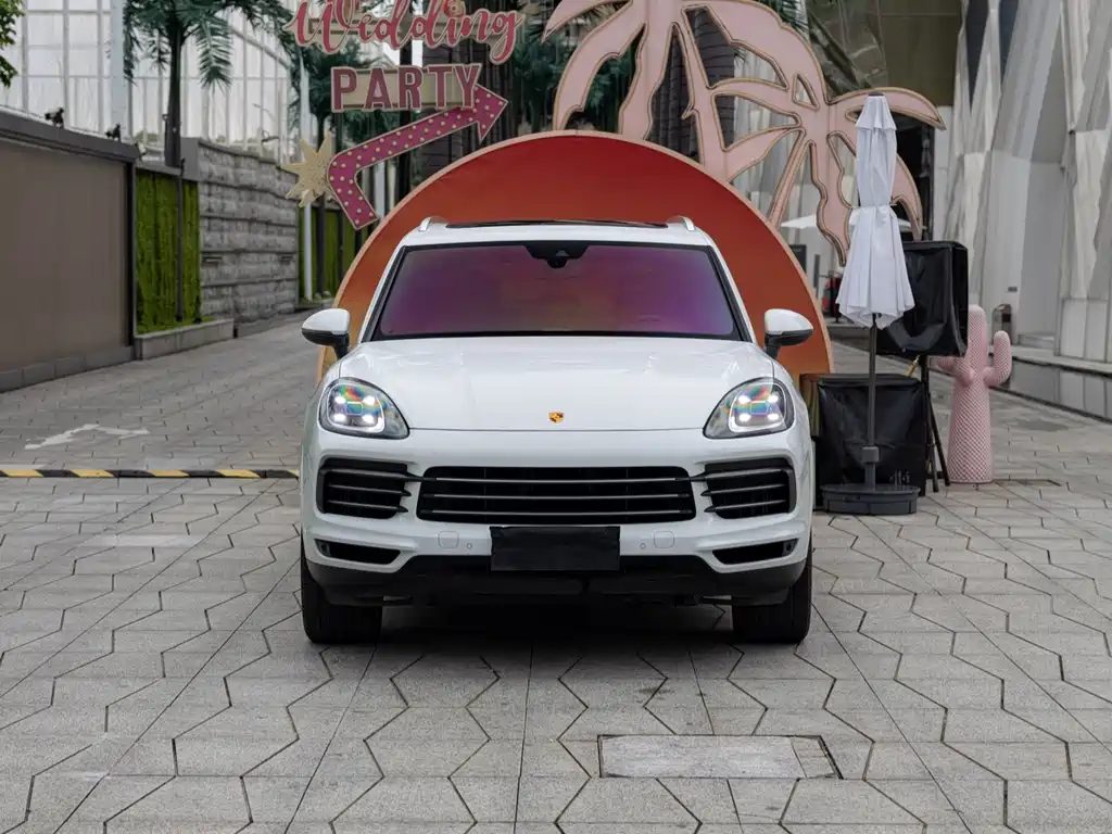 Porsche Cayenne — миниатюра 2