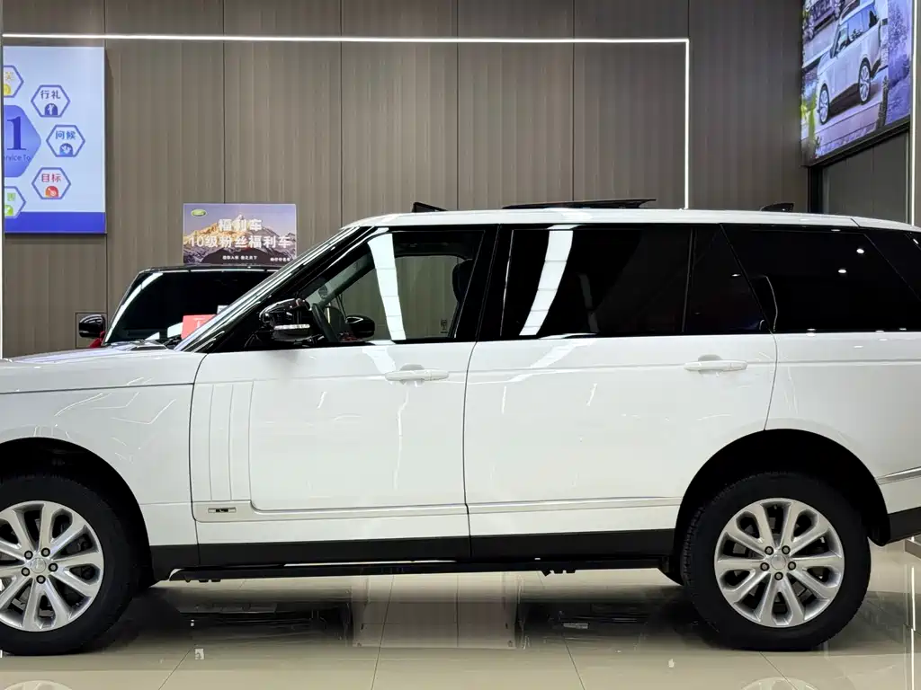 Land Rover Range Rover 2016 3.0 SC V6 Vogue Long Wheelbase