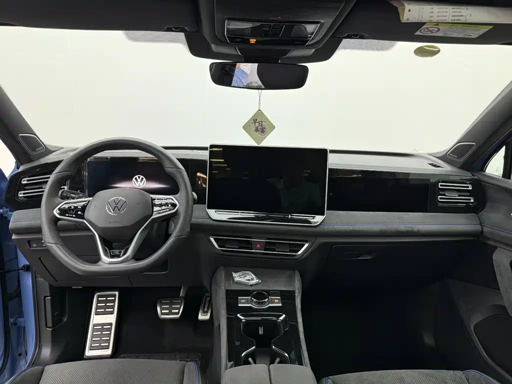 Volkswagen Tiguan L — миниатюра 9