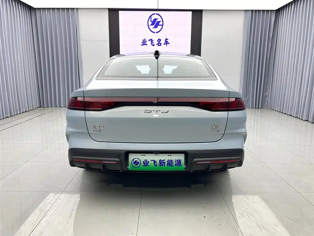 BYD QIN L