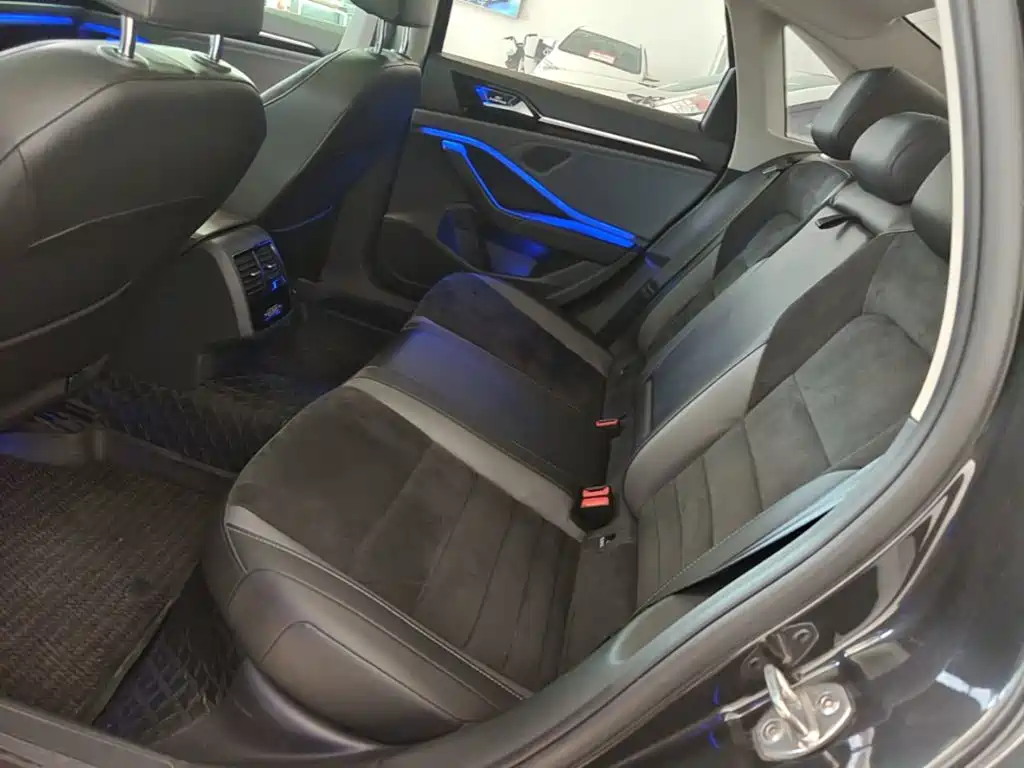 Volkswagen Sagitar — миниатюра 17