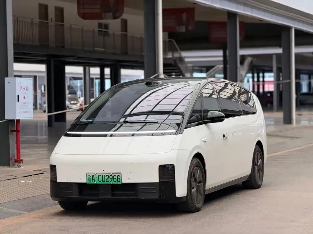 Li Auto Li MEGA