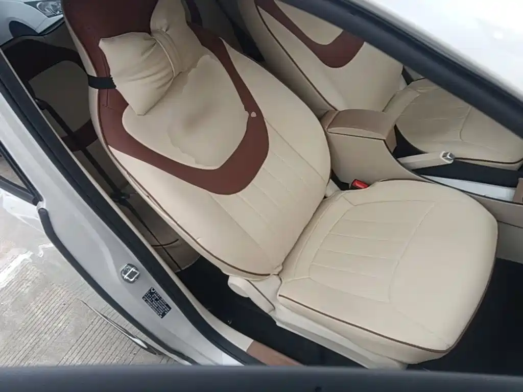 Wuling MINIEV — миниатюра 25