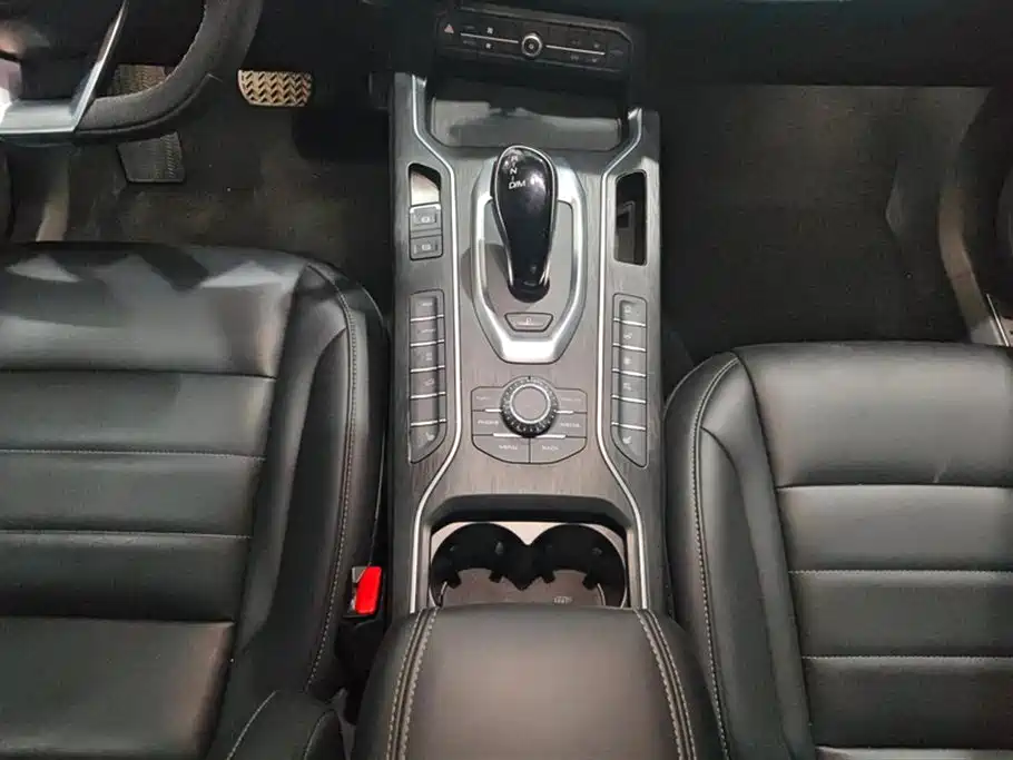 WEI PAI WEI BRAND VV5