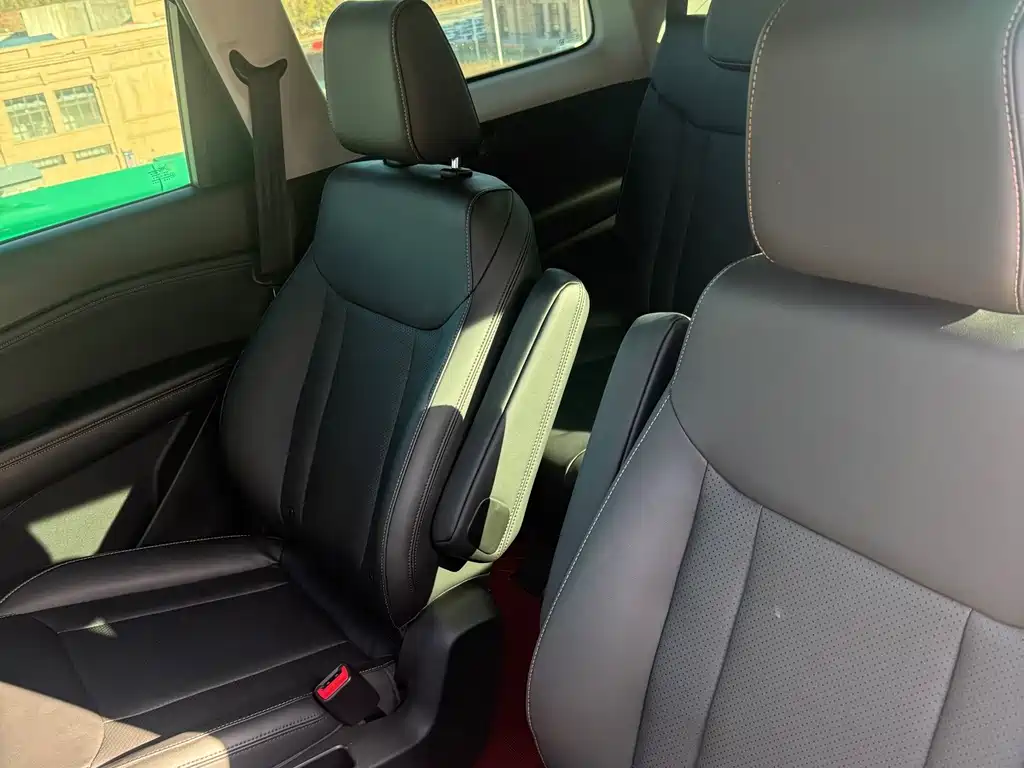 Wuling Jiachen — миниатюра 21