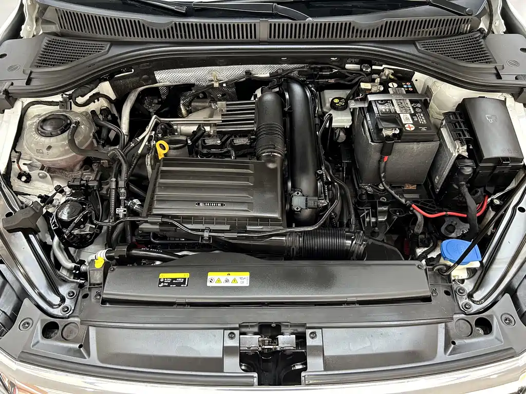 Volkswagen Sagitar — миниатюра 9