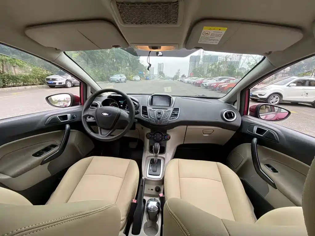 Ford Fiesta — миниатюра 7