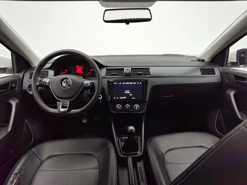 Volkswagen Santana — миниатюра 5