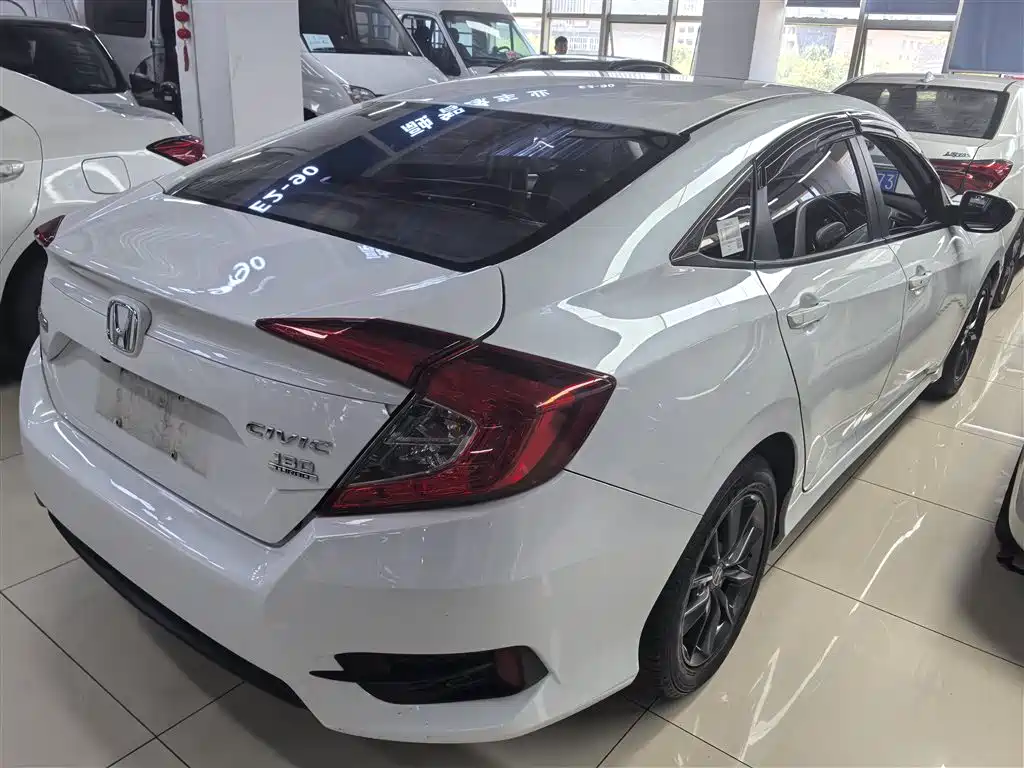 Honda Civic 2019 180TURBO CVT VI