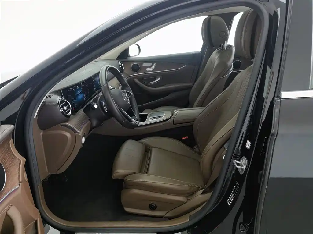 Mercedes-Benz E-Class E 2022 E 300 L Fashion