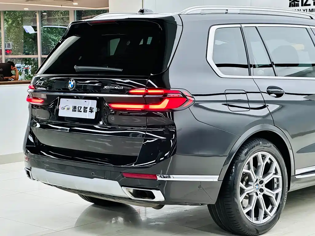 BMW X7 — миниатюра 8