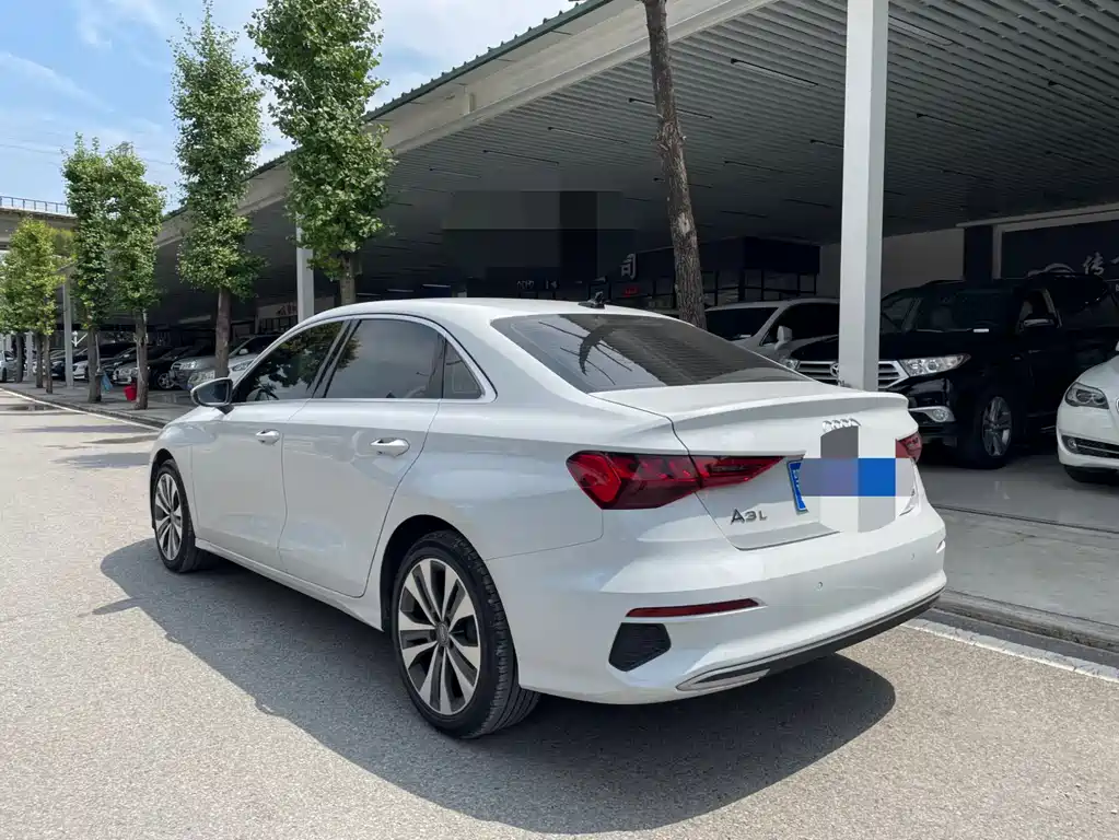 Audi A3 — миниатюра 9