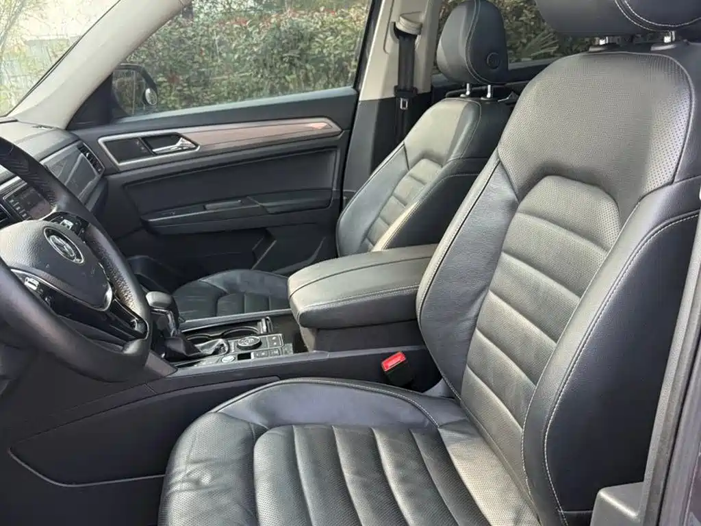 Volkswagen Teramont — миниатюра 4