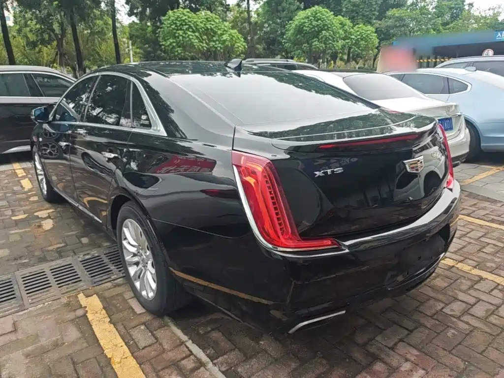Cadillac XTS — миниатюра 5