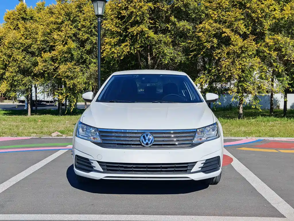 Volkswagen Lavida — миниатюра 2