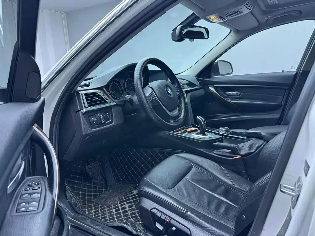 BMW 3 Series — миниатюра 5