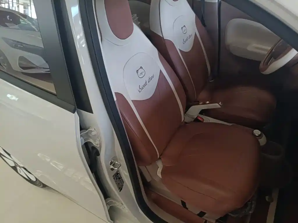 Wuling MINIEV — миниатюра 25