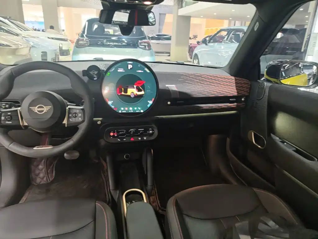 MINI MINI COOPER EV — миниатюра 13