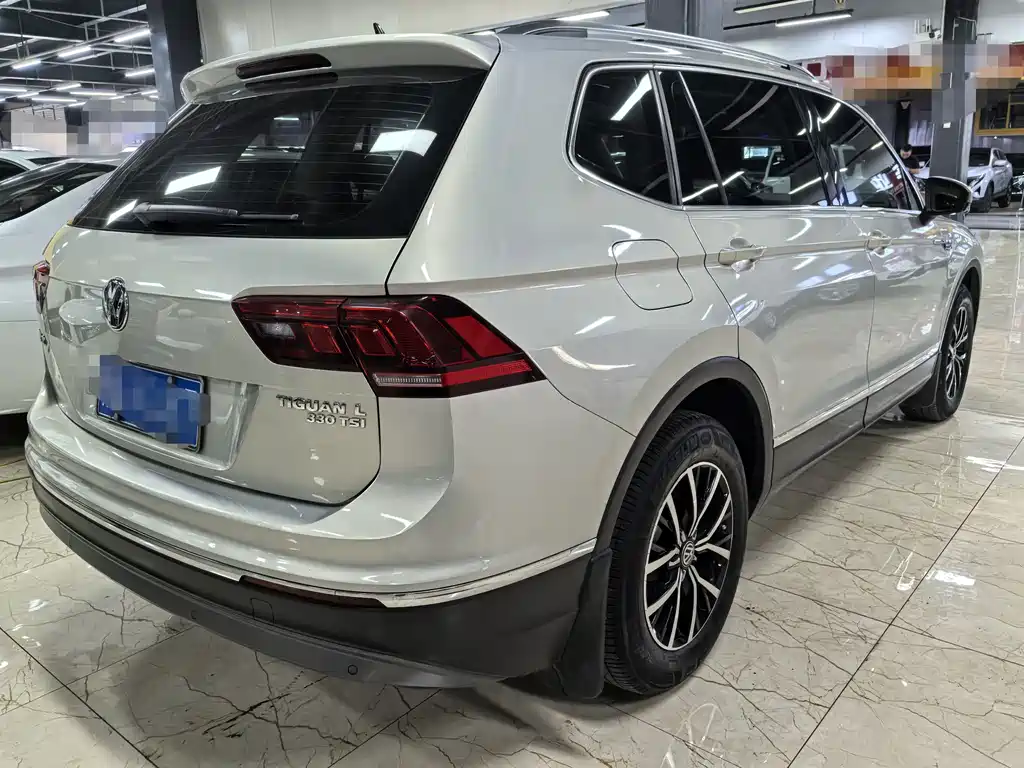 Volkswagen Tiguan L — миниатюра 6
