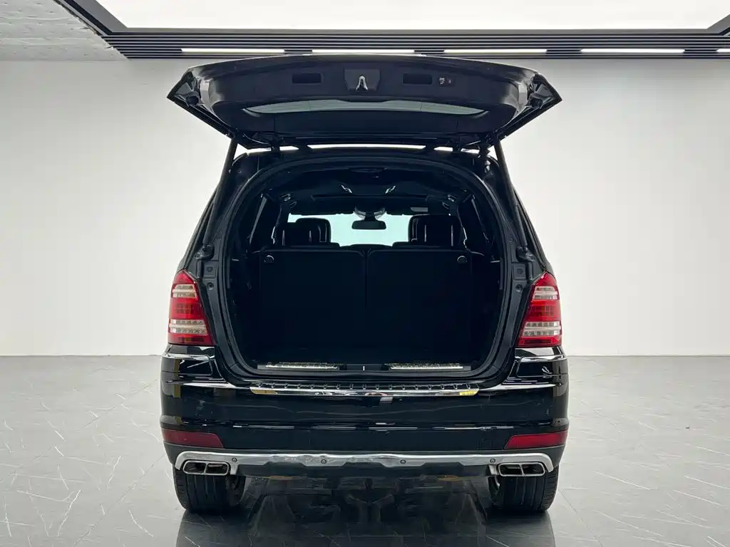Mercedes-Benz GL-Class — миниатюра 11
